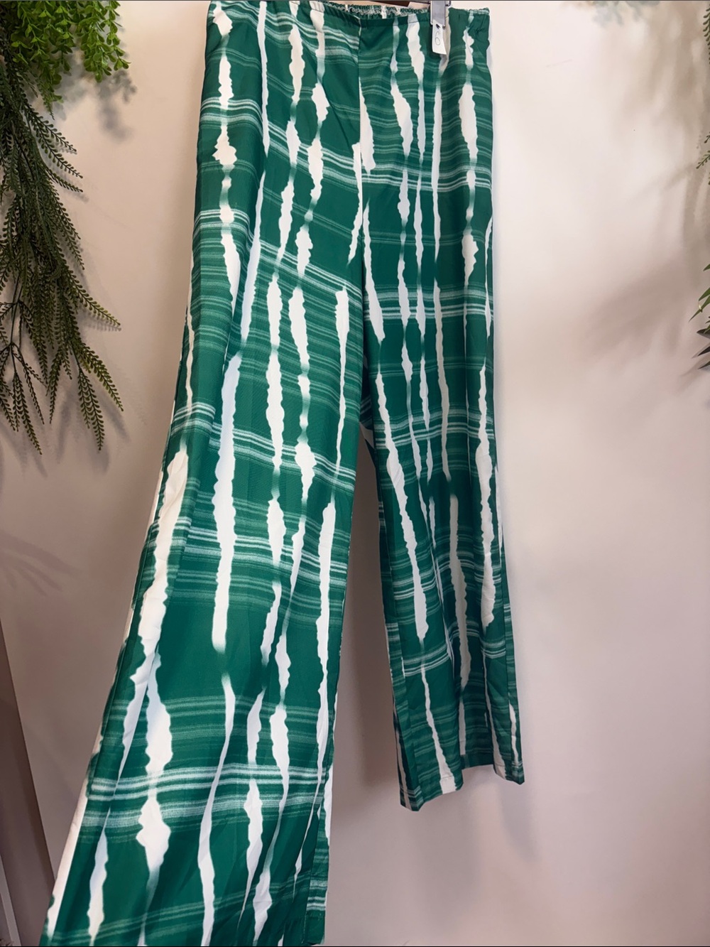 Source Unknown Emerald Green and White Striped Wide Leg Pants